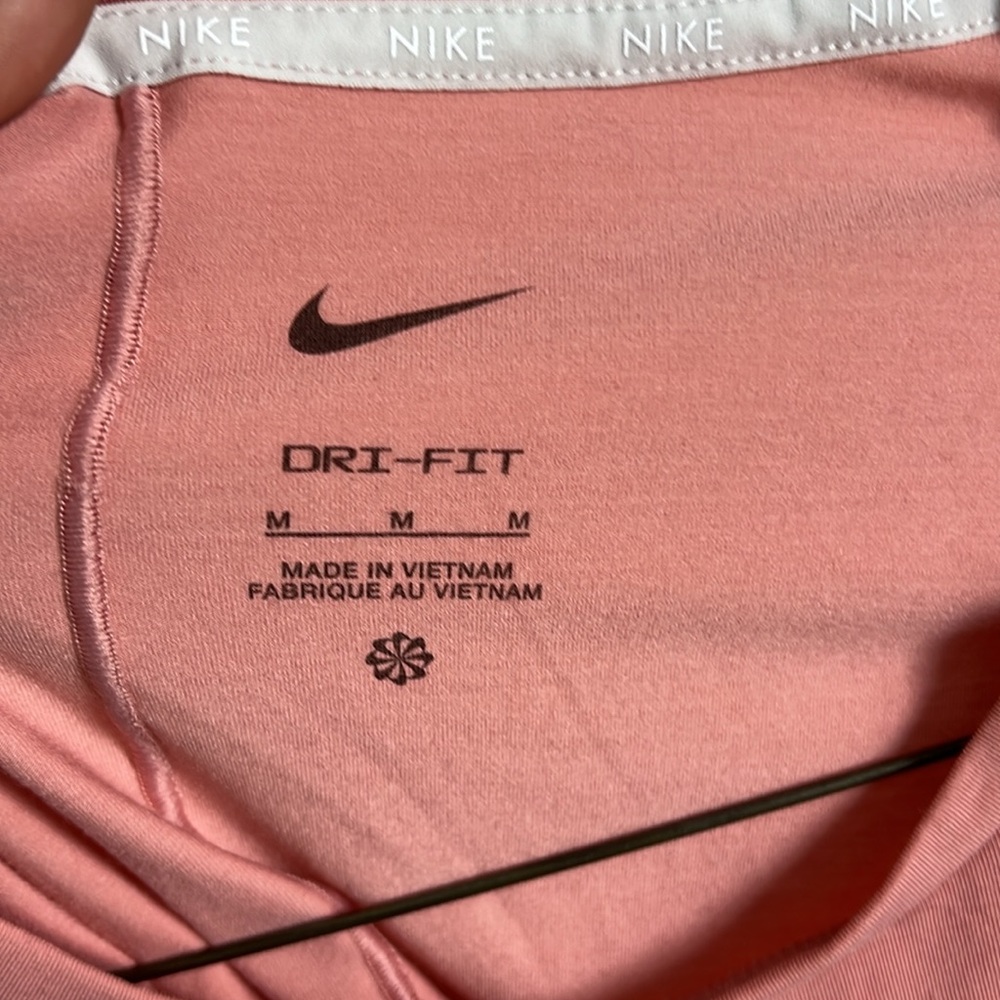 Nike Dri-FIT One Luxe - Picture 6 of 7